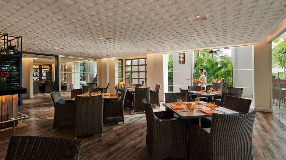 PARKROYAL Penang Resort Restaurant