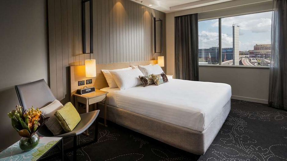 PARKROYAL Darling Harbour Room