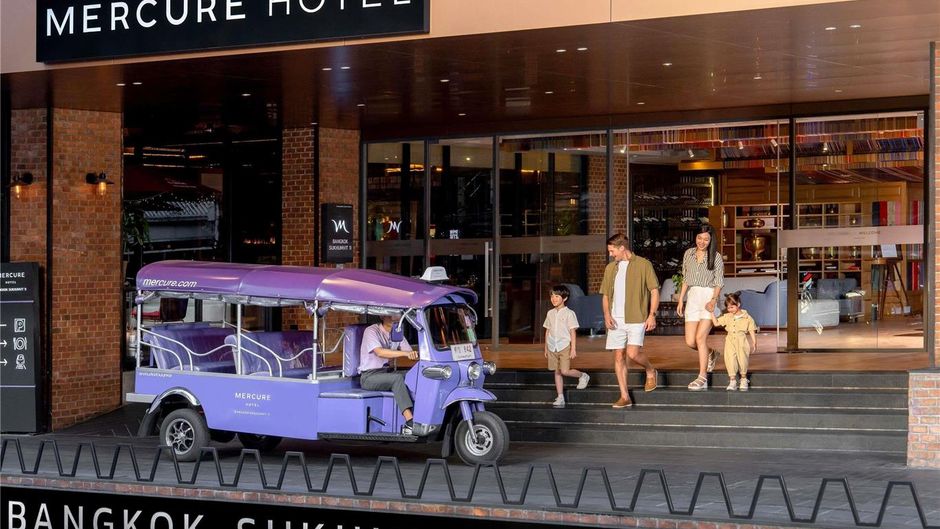 Mercure Bangkok Sukhumvit 11 Exterior