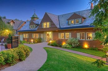 Castle Hill Resort & Spa