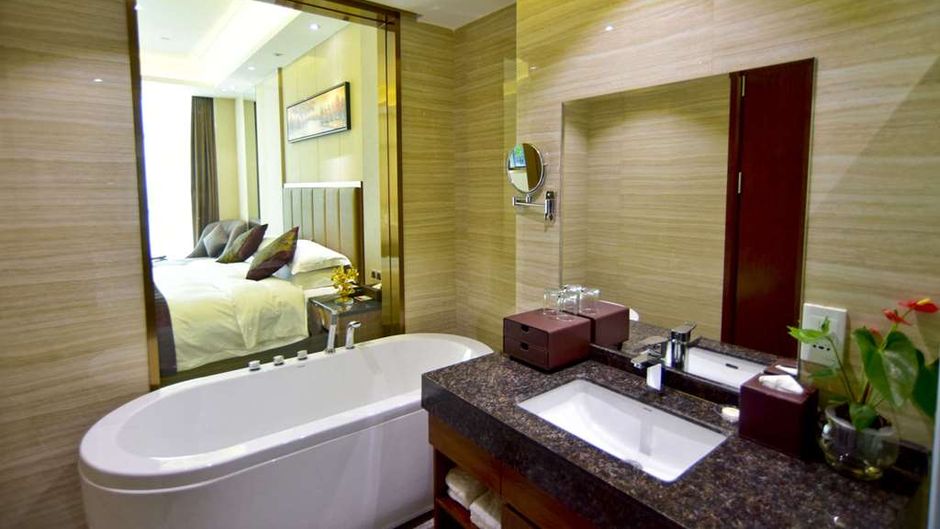 Ramada Plaza Changsha East Room