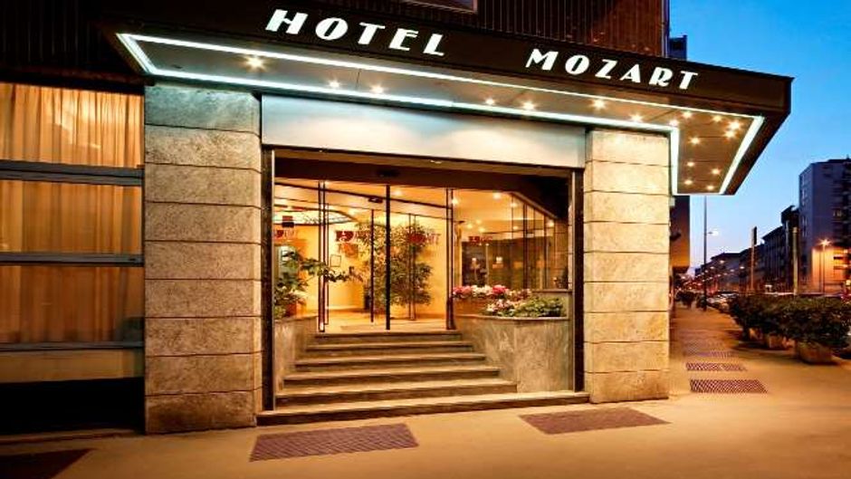 Hotel Mozart Exterior