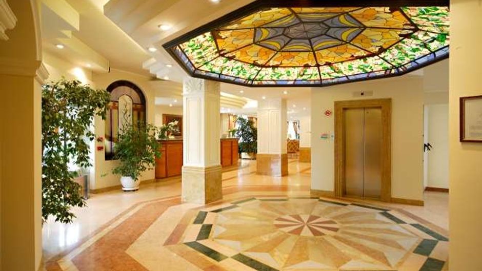 Hotel Mozart Ballroom
