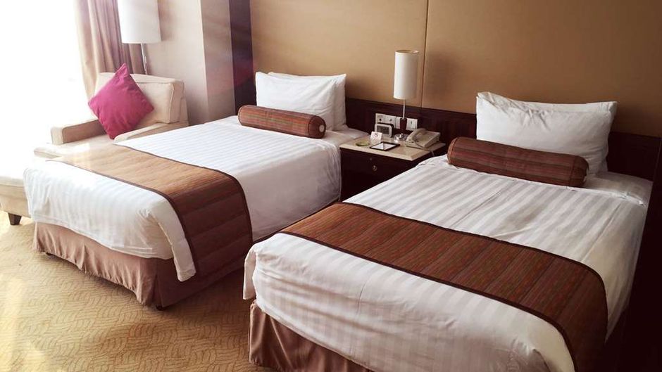 Howard Johnson Huaihai Hotel Shanghai Room