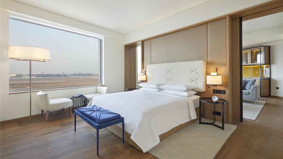 Andaz Delhi, by Hyatt Suite