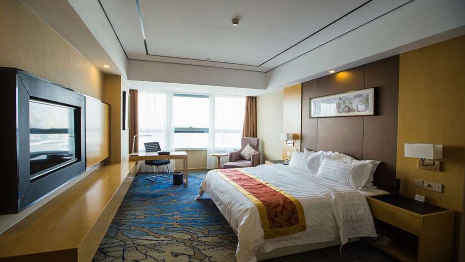 Ramada by Wyndham Wuhu Room