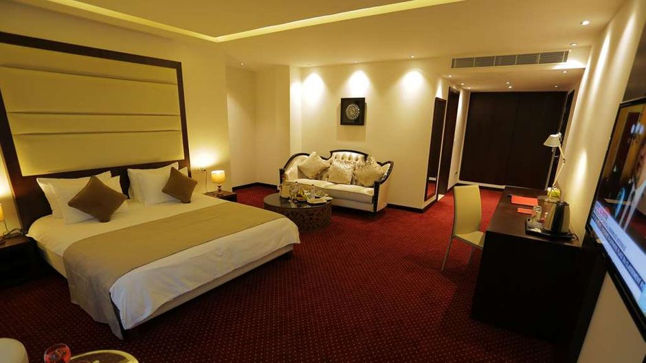 GHS Hotel Suite