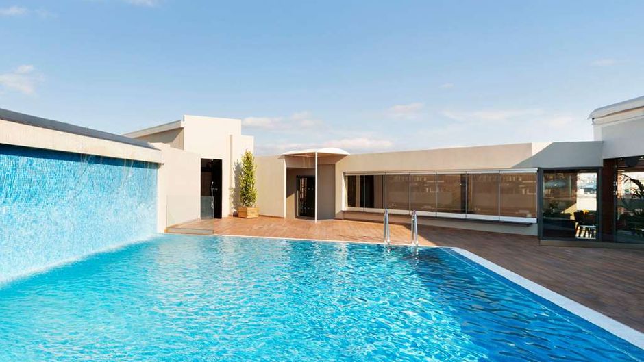 Wyndham Grand Athens Pool