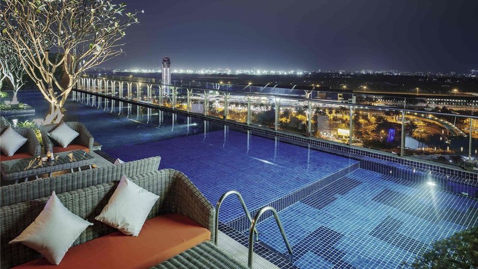 Ibis Saigon Airport Pool