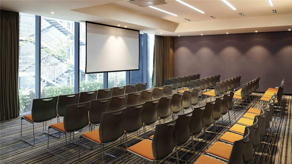 Ibis Saigon Airport Meeting