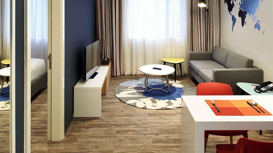 Ibis Saigon Airport Room