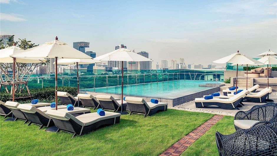 Mercure Bangkok Makkasan Pool