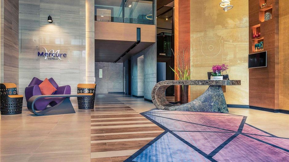 Mercure Bangkok Makkasan Exterior
