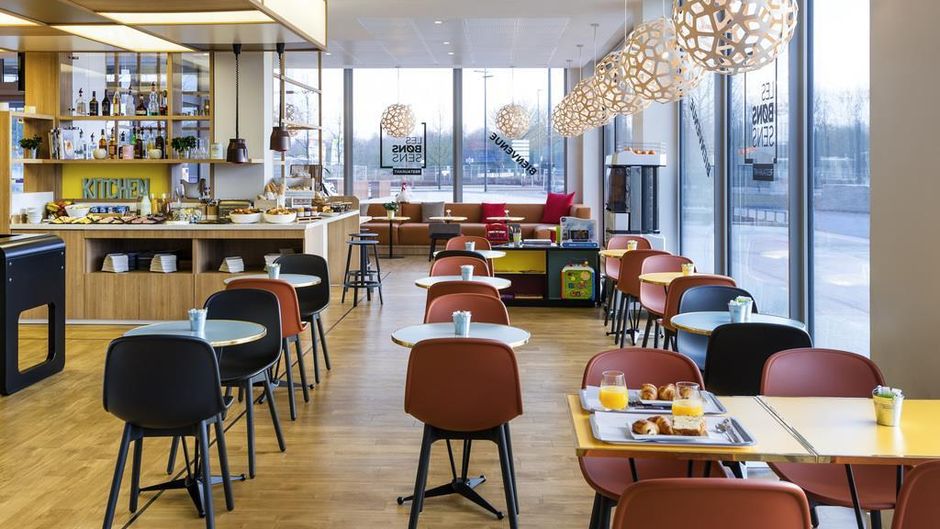Ibis Styles de Versailles Guyancourt Restaurant