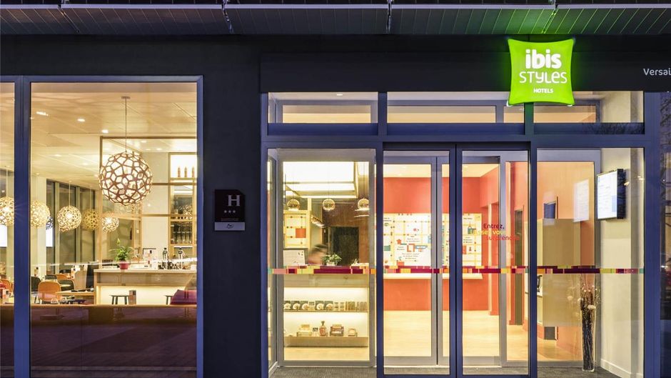 Ibis Styles de Versailles Guyancourt Exterior