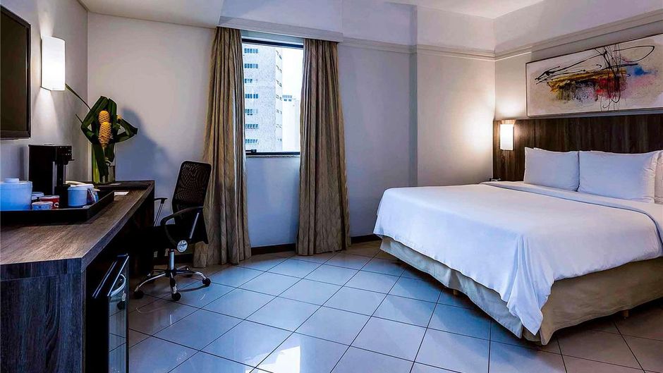 Grand Mercure Belem Room