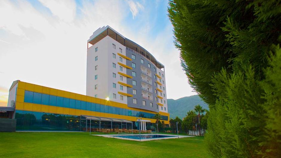 Ramada Soma Pool