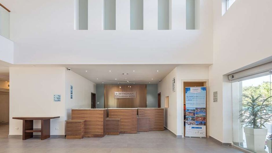 Wyndham Garden Playa del Carmen Lobby