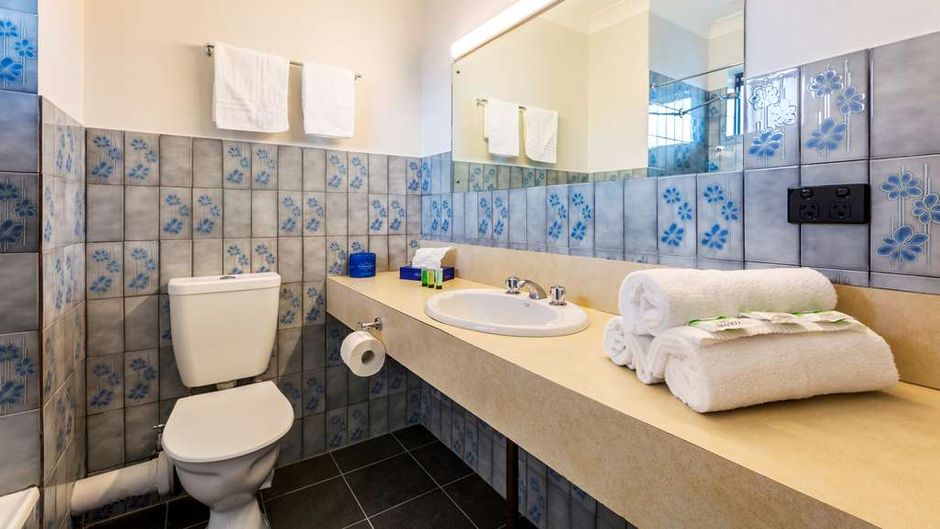 Boomerang Hotel Room