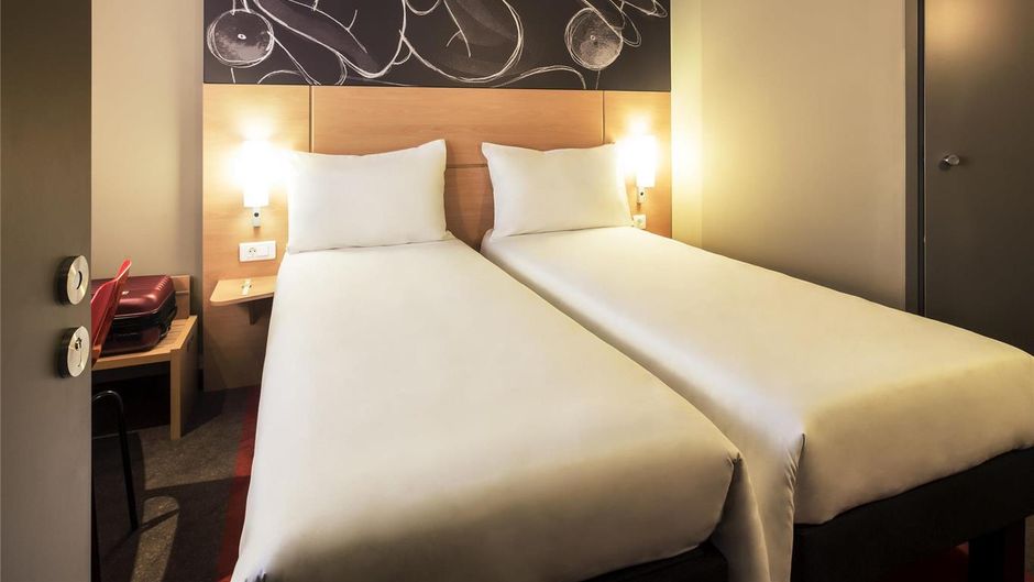 Ibis Yerevan Center Room