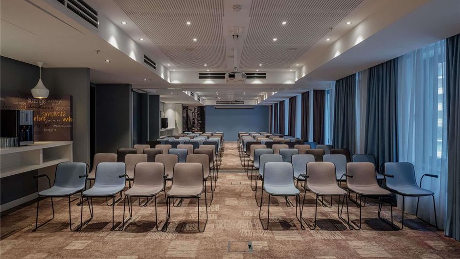 Ibis Yerevan Center Meeting