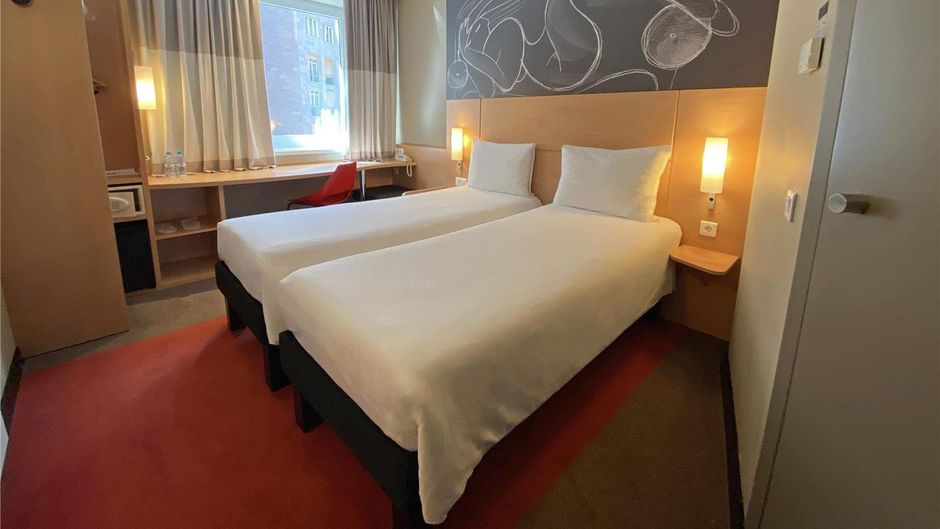 Ibis Yerevan Center Room