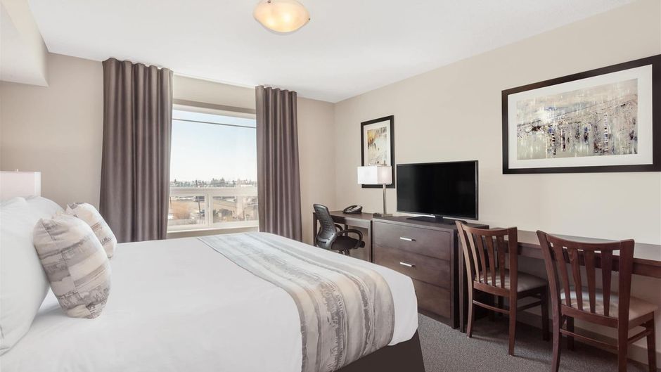 Ramada by Wyndham Grassland Room