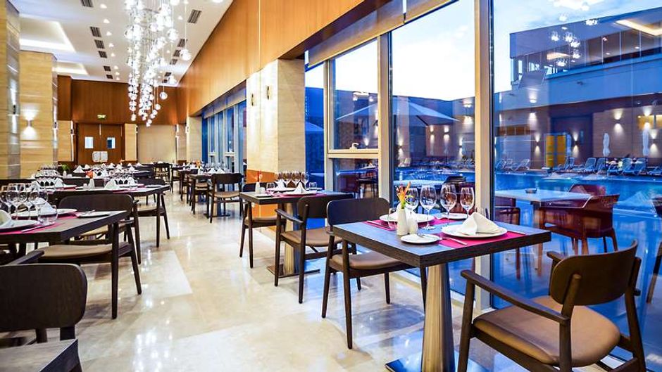 Golden Tulip Le Diplomate Cotonou Restaurant