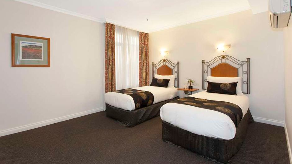 Melbourne Metropole Central Room