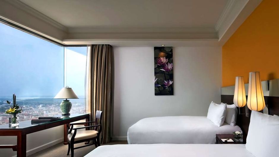 Pan Pacific Hanoi Suite
