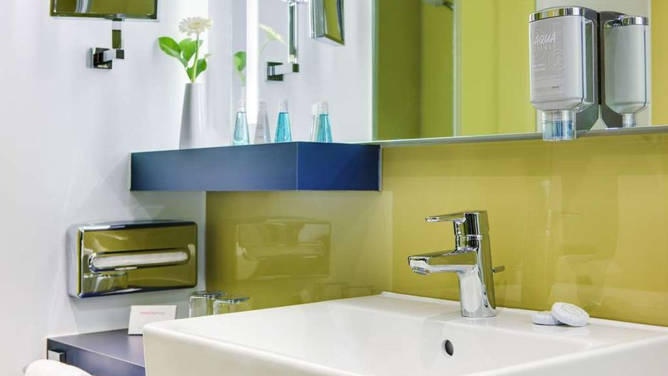 IntercityHotel Enschede Room