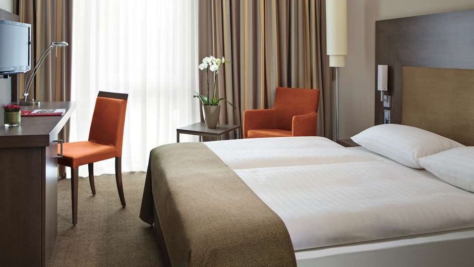 IntercityHotel Berlin Hauptbahnhof Room