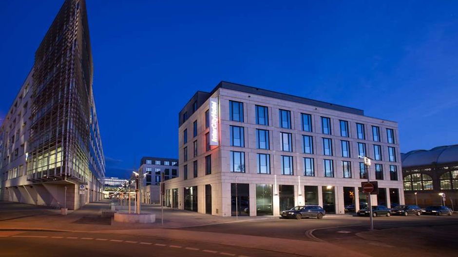 IntercityHotel Dresden Exterior