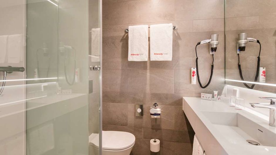 IntercityHotel Hamburg Hauptbahnhof Room