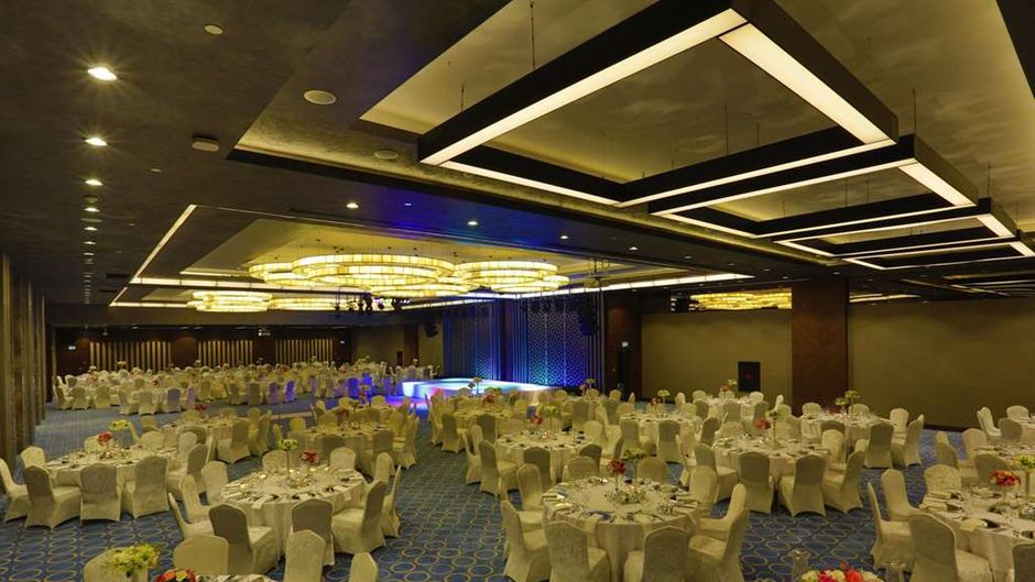 Royal Stay Palace Hotel Ballroom