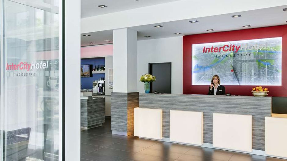 IntercityHotel Ingolstadt Lobby