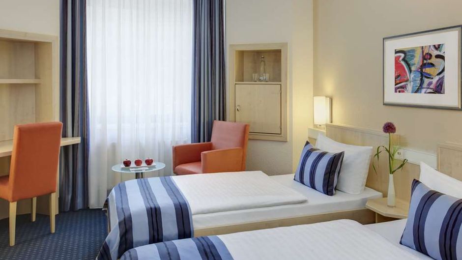 IntercityHotel Nuremberg Room