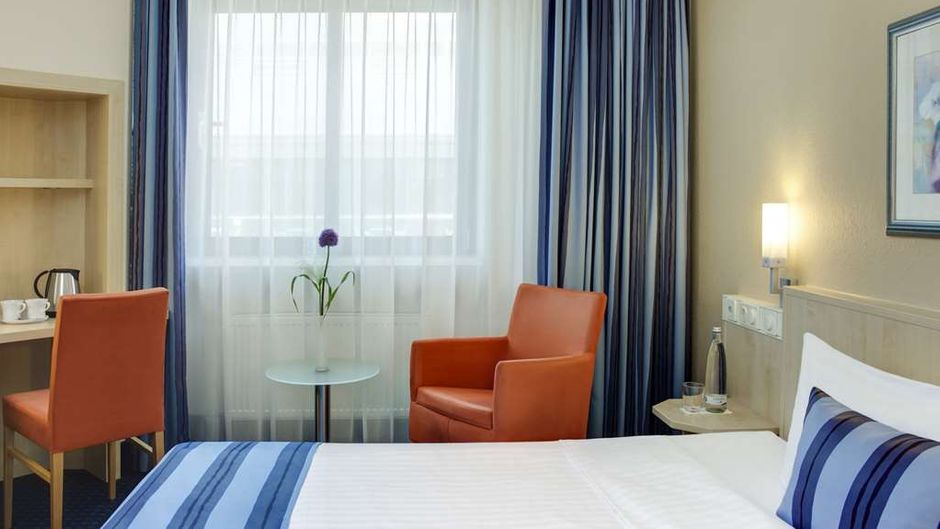 IntercityHotel Nuremberg Room