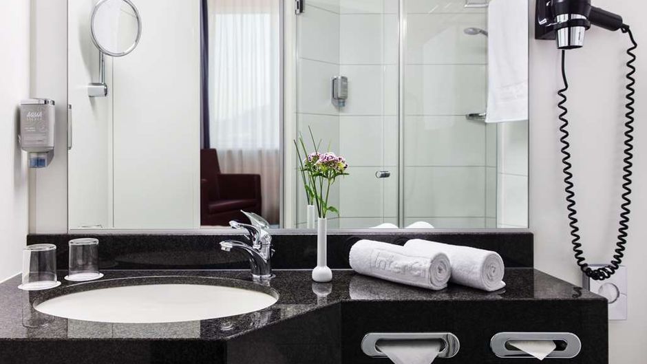 IntercityHotel Freiburg Room