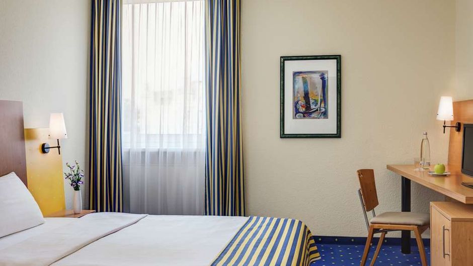 IntercityHotel Stralsund Room