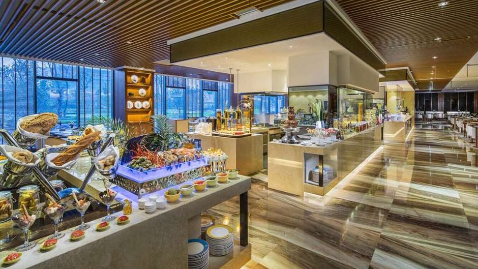Wyndham Grand Plaza Royale Kaidi Restaurant