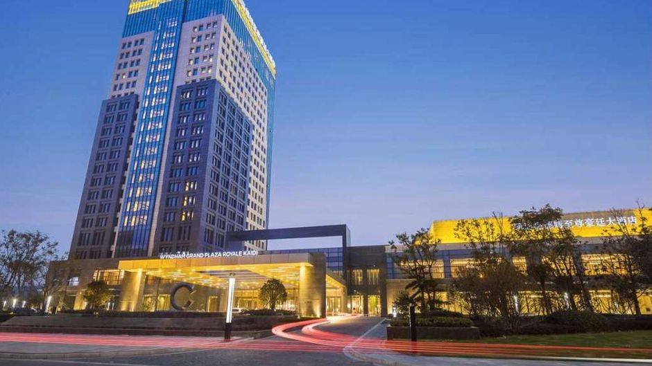 Wyndham Grand Plaza Royale Kaidi Exterior