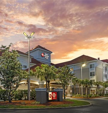 Best Western Plus Inn & Suites