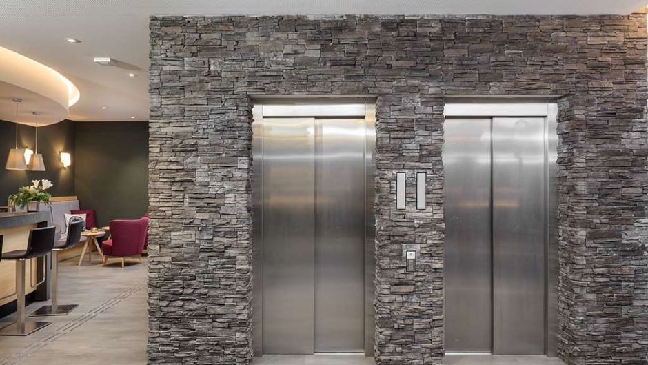 EMBRACE by TOP Allgaeu Art Hotel Kempten Lobby