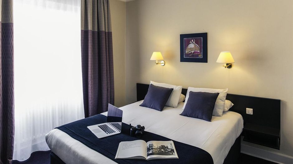 Mercure Bayonne Centre Le Grand Hotel Room