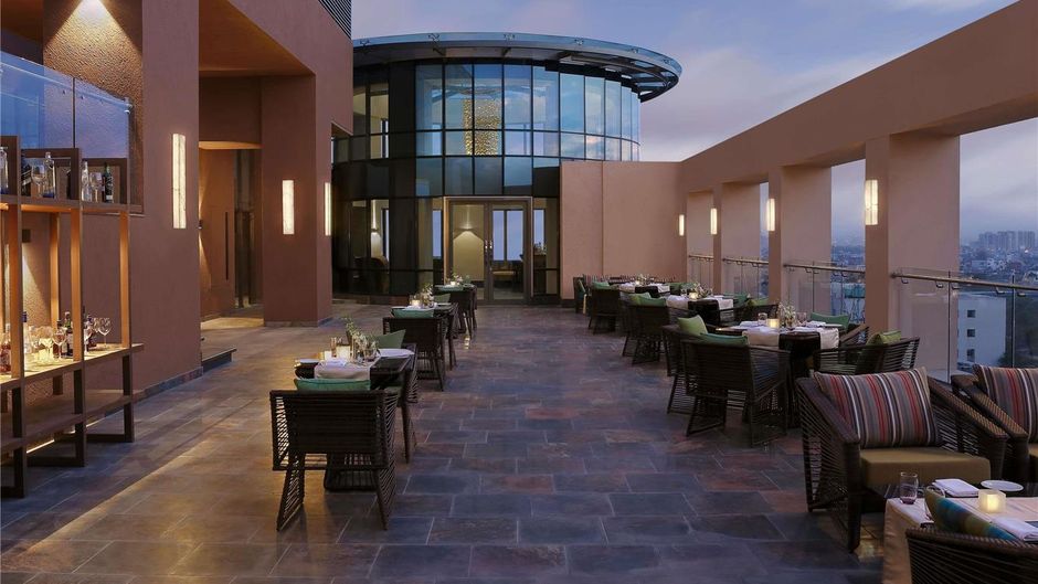 Novotel Lucknow Gomti Nagar Restaurant