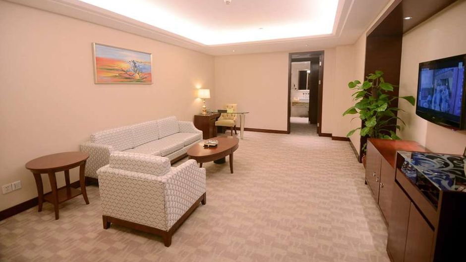 Ramada Shenzhen Baoan Suite