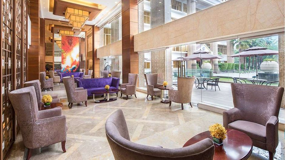 Ramada Shenzhen Baoan Lobby