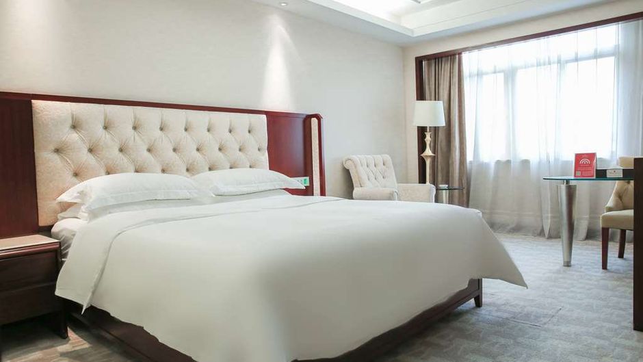Ramada Shenzhen Baoan Room
