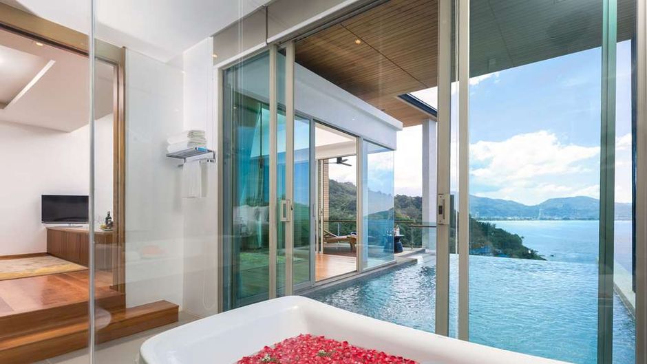 Wyndham Grand Phuket Kalim Bay Room